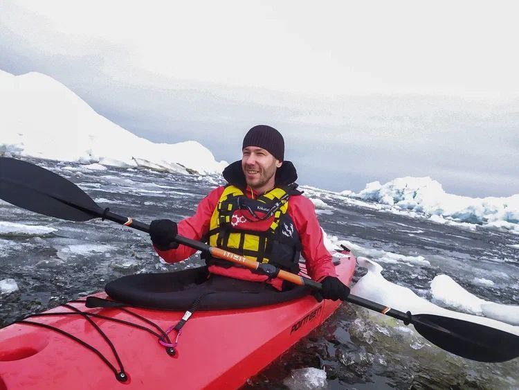 Как выбрать спасательный жилет для каякинга и рыбалки