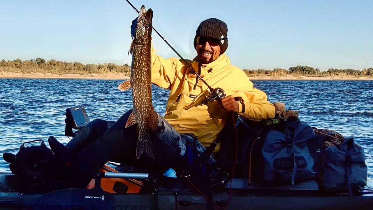 Продвинутая рыбалка с каяка: как установить эхолот и поймать пелагическую рыбу